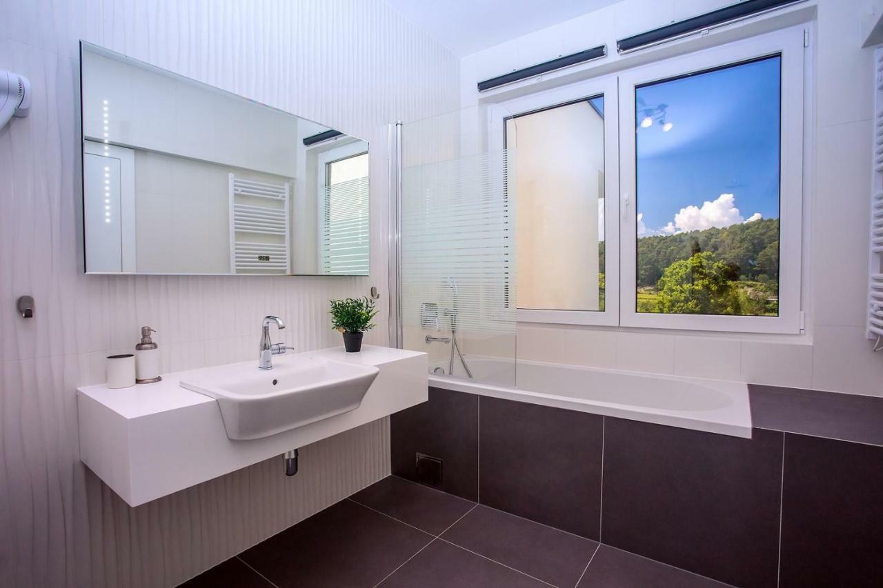 Villa Agava With Heated Pool, Jacuzzi, Sauna, Gym, 4 En-Suite Bedrooms Gata Εξωτερικό φωτογραφία